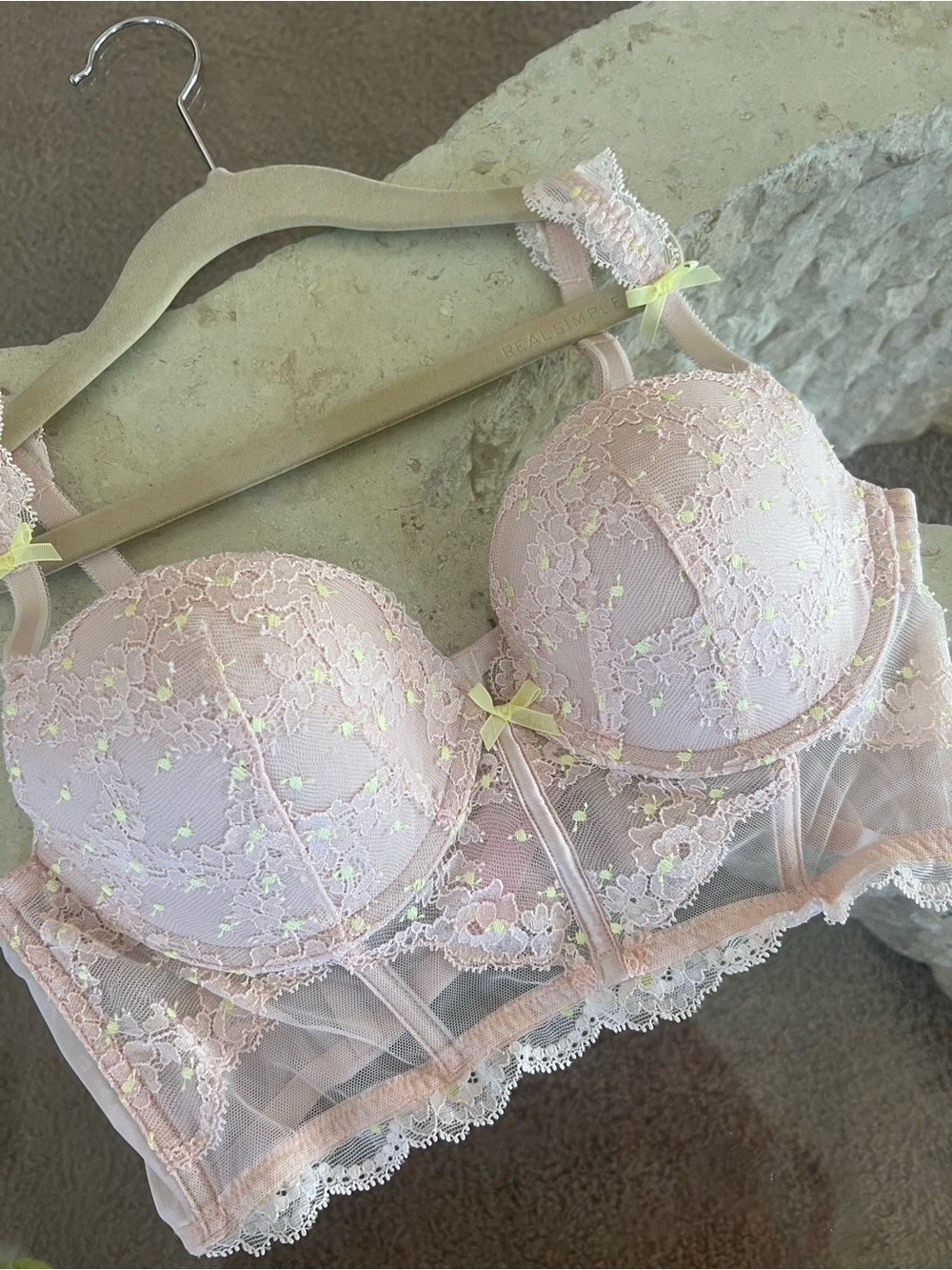 Victoria's Secret Dream Angels Demi Pink Lace Bustier with Bows